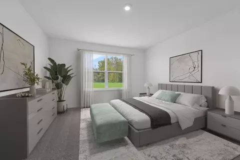 Bedroom - 1390 E Lakeview Ave, Eustis, FL 32726 photo 2 of 8