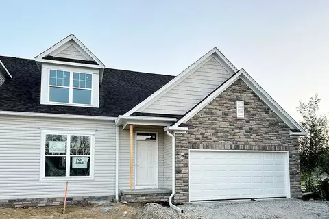 1644 Bookfield Ln, Grove City, OH 43123