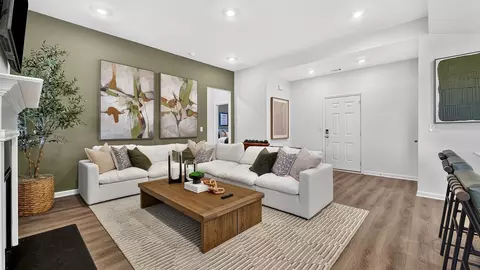 Living - 129 Overton Dr, Perry, GA 31069 photo 1 of 1