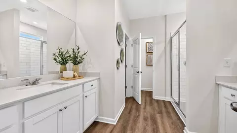 Bath - 129 Overton Dr, Perry, GA 31069 photo 1 of 3