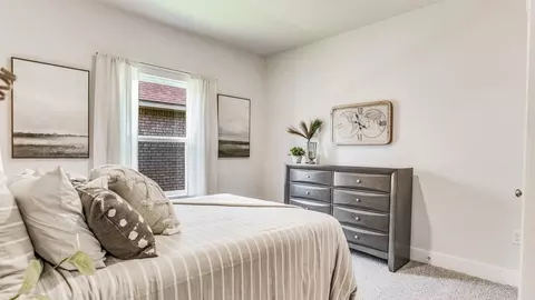 Bedroom - 5825 Cactus Dr, Milton, FL 32583 photo 14 of 19