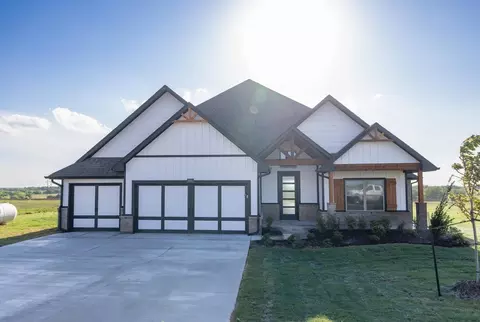 8241 Coneflower St, Cashion, OK 73044