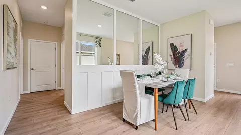 Dining - 5204 NW 41st Loop, Ocala, FL 34482 photo 2 of 5