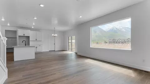 Living - 718 N 1600 E, Salem, UT 84653 photo 2 of 5