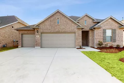 Exterior - 209 Ogden Dr, Haslet, TX 76052 photo 2 of 6