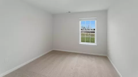 Bedroom - 1568 Bentstalk Dr, Frederick, MD 21703 photo 4 of 23
