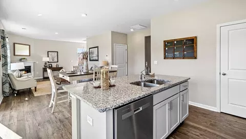 Kitchen - 323 Ritter Ln, Anderson, SC 29621 photo 2 of 5
