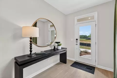 Entry Way - 621 Oak Bluff Dr, Cumming, GA 30040 photo 4 of 8