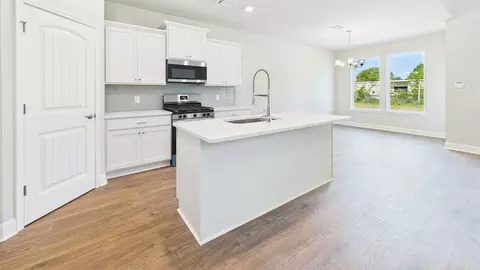 Kitchen - 1601 Eagle Ave, Westlake, LA 70669 photo 1 of 5