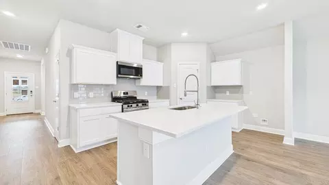 Kitchen - 206 High Ridge Rd, Duson, LA 70529 photo 3 of 8