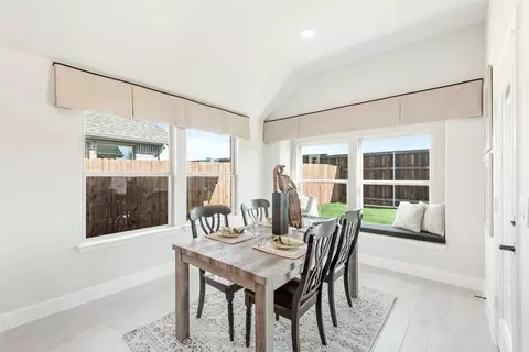 Dining - 112 Sweetwater Dr, Commerce, TX 75428 photo 1 of 2
