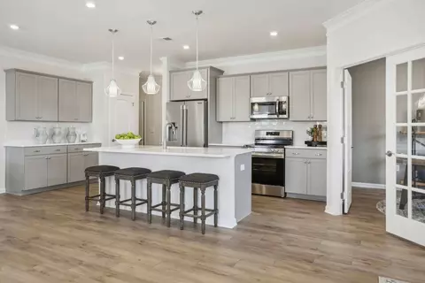 Kitchen - Quinelle Drive, Perry, GA 31069 photo 10 of 27