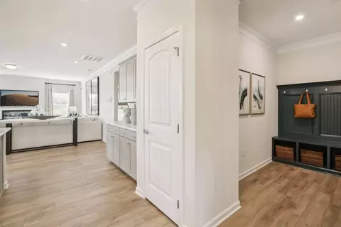Entry Way - Quinelle Drive, Perry, GA 31069 photo 9 of 29