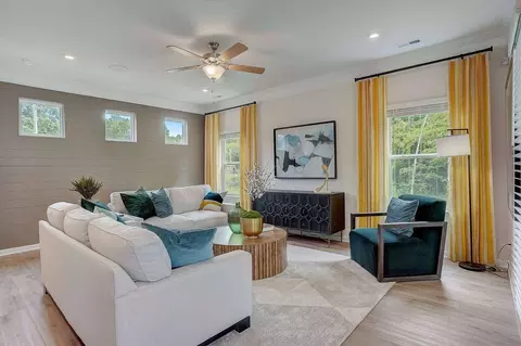 Living - Quinelle Drive, Perry, GA 31069 photo 9 of 17