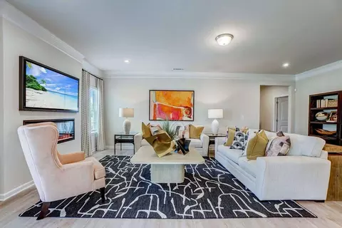 Living - Quinelle Drive, Perry, GA 31069 photo 5 of 17