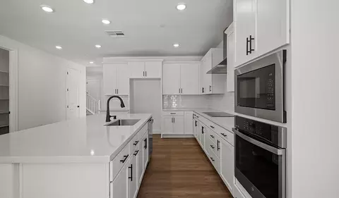 Kitchen - 7407 Bird Loop, Rancho Murieta, CA 95683 photo 1 of 5