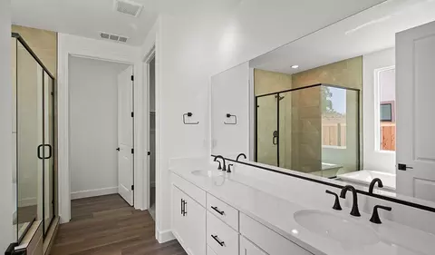 Bath - 7407 Bird Loop, Rancho Murieta, CA 95683 photo 3 of 11
