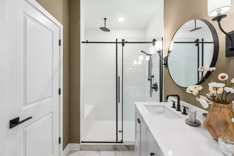 Bath - 1755 Blacksmith Way UNIT B, Frederick, MD 21702 photo 1 of 4