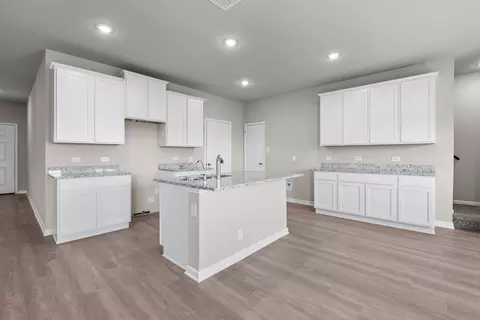Kitchen - 13502 Playa Ave, Von Ormy, TX 78073 photo 1 of 1