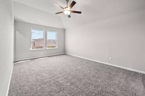 Bedroom - 13502 Playa Ave, Von Ormy, TX 78073 photo 6 of 10