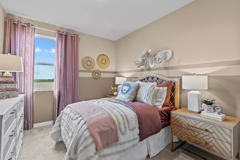 Bedroom - 5519 Franklin Hls, Von Ormy, TX 78073 photo 4 of 7