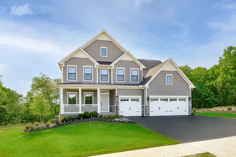 Exterior - 300 Locust St, North Strabane, PA 15317 photo 8 of 9