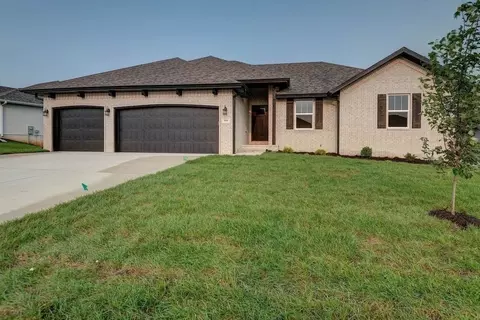 576 N Bryan Ave, Rogersville, MO 65742