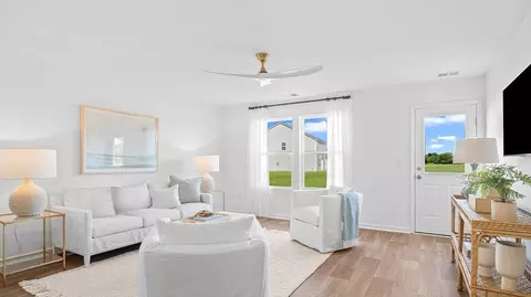 Living - 344 Pleasant Valley Dr, Loris, SC 29569 photo 1 of 1