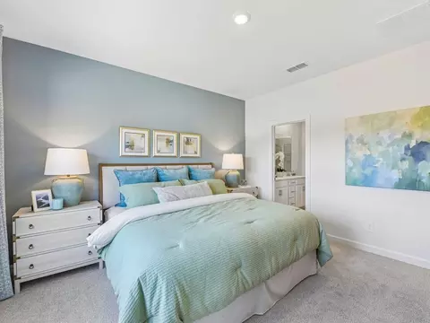 Bedroom - 2638 Celestial Dr, Newton, NC 28658 photo 2 of 5