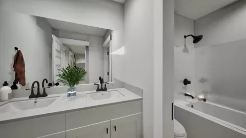 Bath - 87 Arrowwood Blvd, Freeport, FL 32439 photo 4 of 5