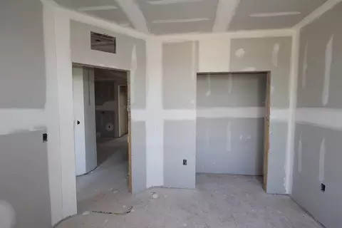 Bedroom - 14966 Deco Cir, Chantilly, VA 20151 photo 1 of 4