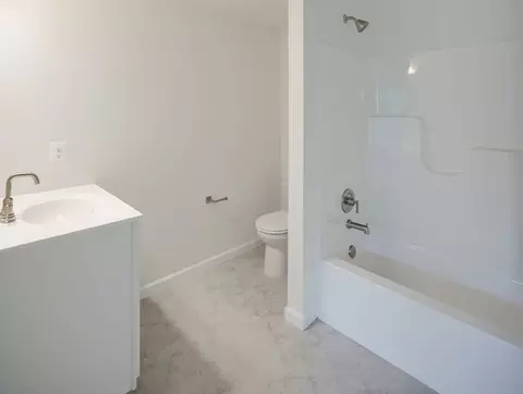 Bath - 2637 Front Shed Dr, Frederick, MD 21702 photo 16 of 24