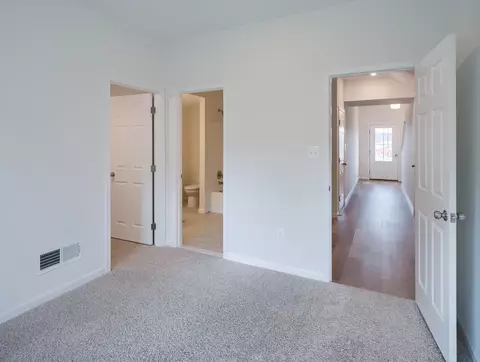 Bedroom - 2637 Front Shed Dr, Frederick, MD 21702 photo 21 of 25