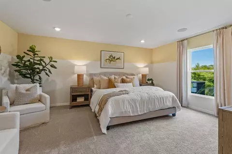 Bedroom - 927 Leatherhead Dr, Dundee, FL 33838 photo 1 of 9