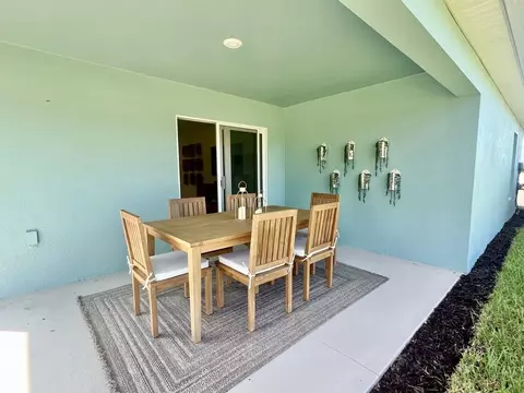 Exterior - 927 Leatherhead Dr, Dundee, FL 33838 photo 3 of 6