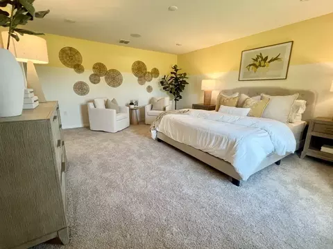 Bedroom - 927 Leatherhead Dr, Dundee, FL 33838 photo 2 of 9