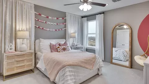 Bedroom - 166 Seattle Slew Dr, Jarrell, TX 76537 photo 4 of 8