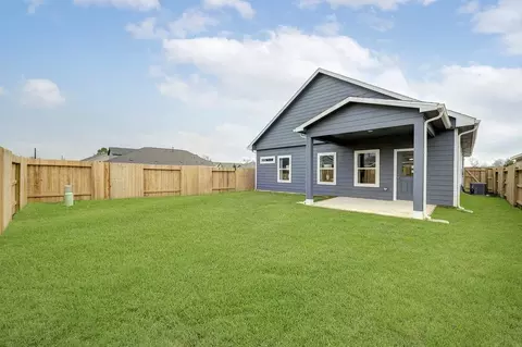 Exterior - 8786 Walnut Rd, Hixson, TN 37343 photo 10 of 15