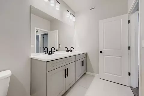 Bath - 8460 Irving St, Westminster, CO 80031 photo 5 of 5