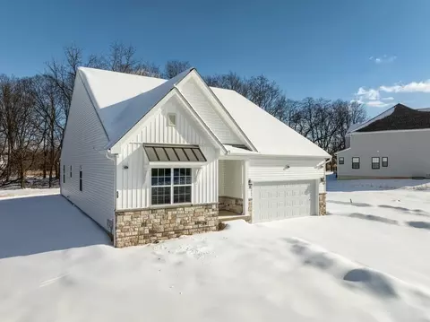Exterior - 800 Orchard Rd, Lititz, PA 17543 photo 6 of 13