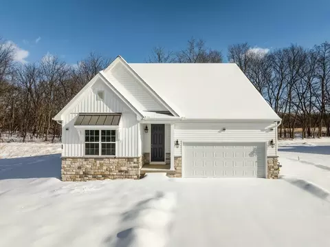 Exterior - 800 Orchard Rd, Lititz, PA 17543 photo 3 of 13
