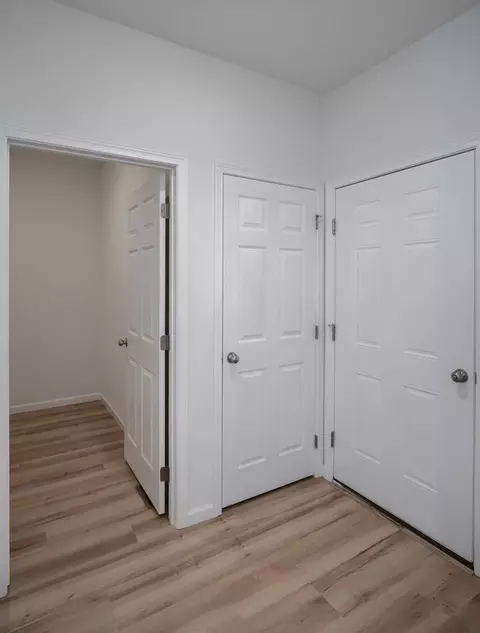 Entry Way - 800 Orchard Rd, Lititz, PA 17543 photo 4 of 7