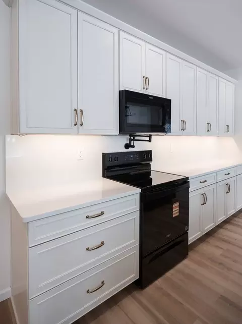 Kitchen - 800 Orchard Rd, Lititz, PA 17543 photo 6 of 14