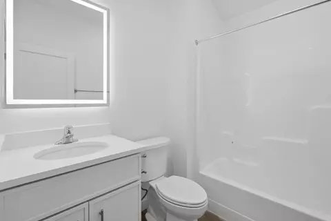 Bath - 118 Boneset Ave, Poynette, WI 53955 photo 1 of 2