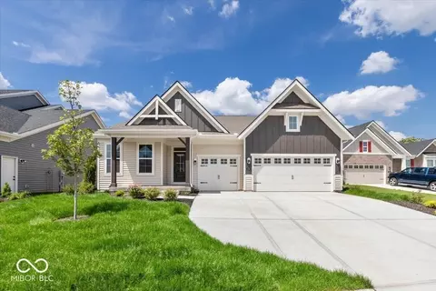 572 Firefly Ct, Greenfield, IN 46140