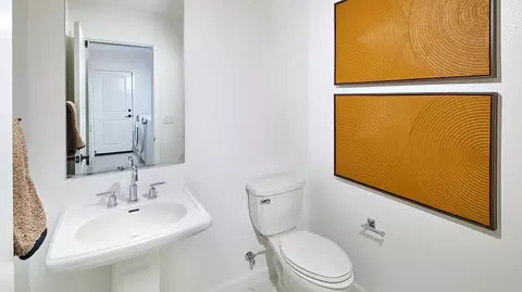 Bath - 5559 Dora Way, Oceanside, CA 92057 photo 2 of 7