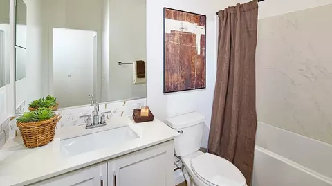 Bath - 5559 Dora Way, Oceanside, CA 92057 photo 3 of 7
