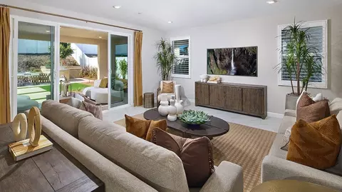 Living - 5559 Dora Way, Oceanside, CA 92057 photo 2 of 3