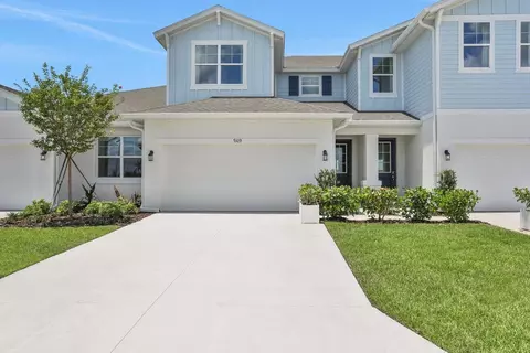 Exterior - 8082 Sunny Point Trl, Parrish, FL 34219 photo 3 of 8