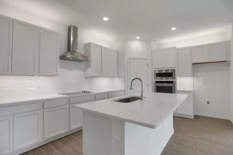 Kitchen - 7495 Sea Manatee St, Parrish, FL 34219 photo 3 of 5